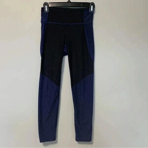 Outdoor  Voices black navy leggings